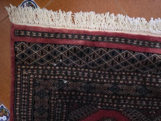 Alfombra oriental estilo Bokhara 235 × 160 cm
