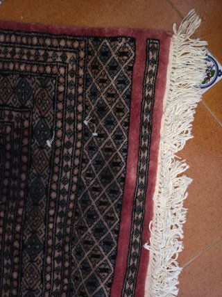 Alfombra oriental estilo Bokhara 235 × 160 cm