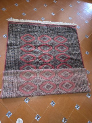 Alfombra oriental estilo Bokhara 235 × 160 cm