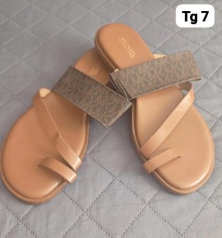 Sandalias Michael Kors Doradas