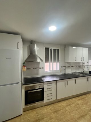 Cocina completa con electrodomésticos