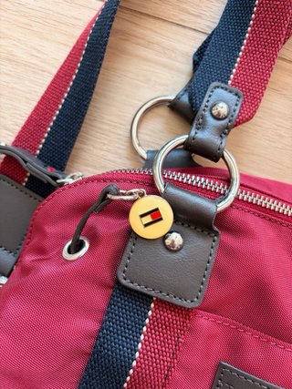 Bandolera Tote Tommy Hilfiger Burdeos