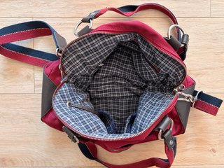 Bandolera Tote Tommy Hilfiger Burdeos