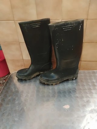 Botas de agua altas negras