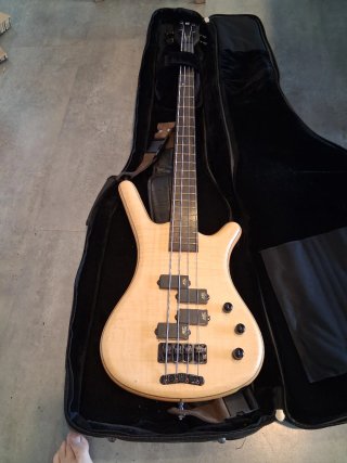 Bajo Eléctrico Warwick Edición limitada