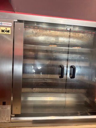 Asador de pollos profesional
