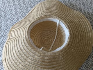Sombrero de paja beige