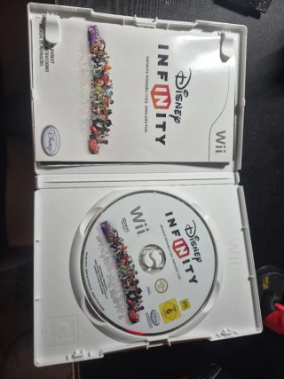 Disney Infinity Wii + Base + 4 figuras
