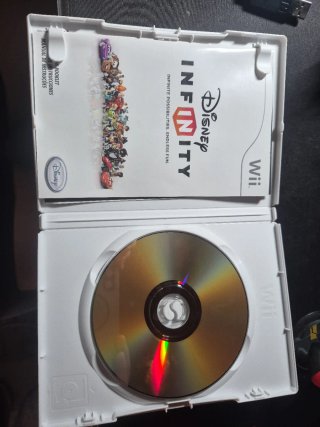 Disney Infinity Wii + Base + 4 figuras