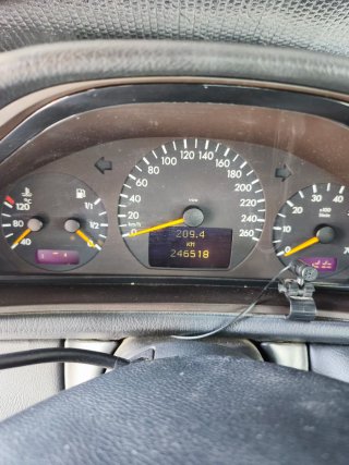 Mercedes-Benz  CLK 2001