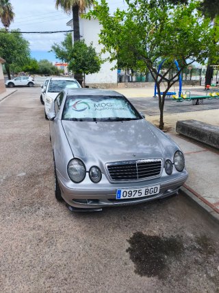 Mercedes-Benz  CLK 2001