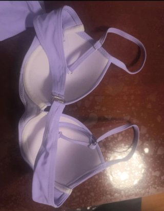 Bikini lila con braguita de talle alto