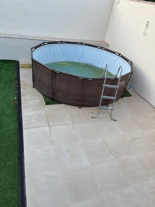 Piscina ovalada de plástico 3x3.