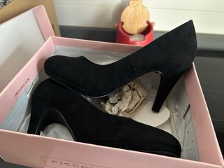 Zapatos de tacón rojos talla 37