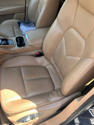 Porsche Cayenne 2011
