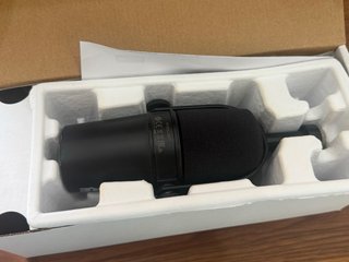 Shure MV7 Micrófono Podcast Negro