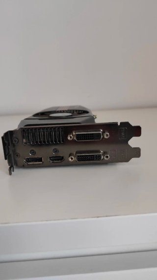 Tarjeta Gráfica ASUS Radeon HD 7770 1GB GDDR5 PCIe