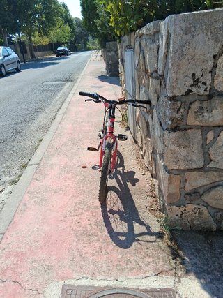 Bicicleta infantil blanca
