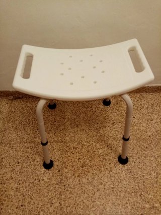 Banqueta de baño blanca