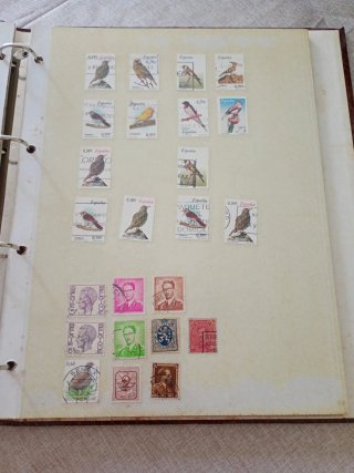 Lote de sellos de Indonesia y Checoslovaquia