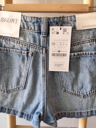 Falda pantalón vaquera Stradivarius