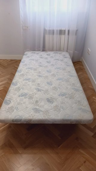 Base Tapizada Pikolin 90x190 + 4 Patas
