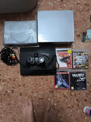 Consola PS3 Negra + 4 Juegos