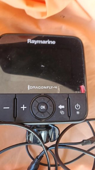 Sonda Raymarine Dragonfly-4