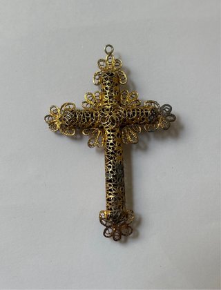 Cruz Colgante filigrana dorada vintage con Cristo