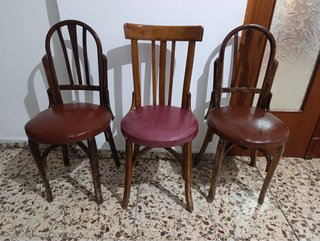 Juego de 3 Sillas Antiguas Madera y Cuero