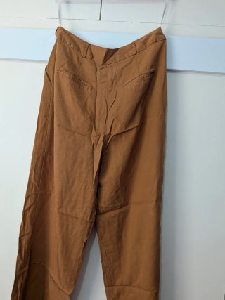 Pantalón ancho marrón