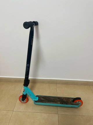 Patínes Scooter Negro y azul