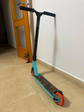Patínes Scooter Negro y azul