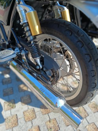 Royal Enfield con Sidecar Clásico Negro