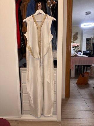 Ropa Beige y Dorada Talla Única