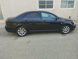 Toyota Avensis 2.2 D-4D Executive