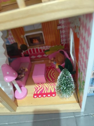 Casita de muñecas completa