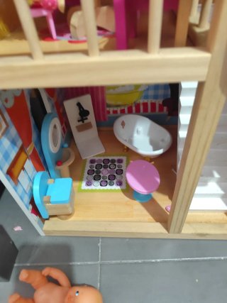 Casita de muñecas completa