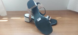 Sandalias FRANK beige y negro