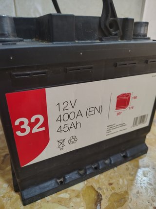 Batería Coche 12V 400A 45Ah