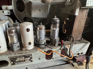 Radio Philips BE-321-A Marrón