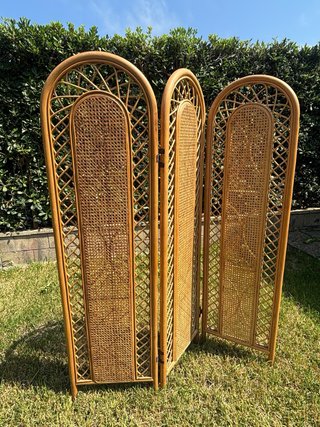 Biombo de madera y cañizo