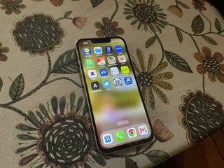 iPhone 13 Apple