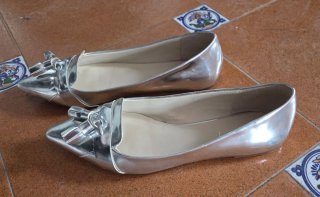 Zapatos Zara Basic plateados talla 37