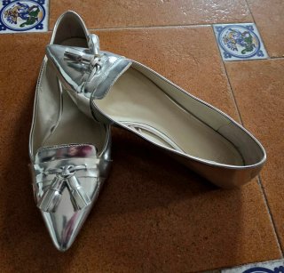 Zapatos Zara Basic plateados talla 37