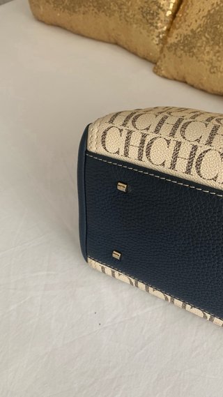 Bolso CH Beige y azul marino Caracas