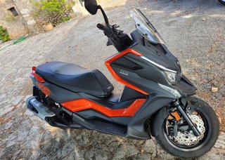 Kymco 360 Maxi Scooter