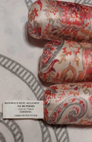 Set de 3 perchas acolchadas-Estilo Coquette
