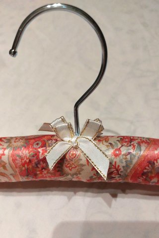Set de 3 perchas acolchadas-Estilo Coquette