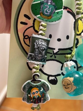 Llavero Harry Potter Slytherin y Poción Felix Feli